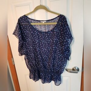 😀  3 For $15 Blue floral semi sheer peplum blouse